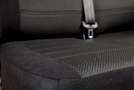 Pasvorm autostoelhoezen (3 zits) Renault Trafic / Fiat Talento / Nissan NV300/Primastar 2014-heden / Opel Vivaro (B) 2014-2019 (bijrijdersbank met split in de rugleuning) - Stof zwart