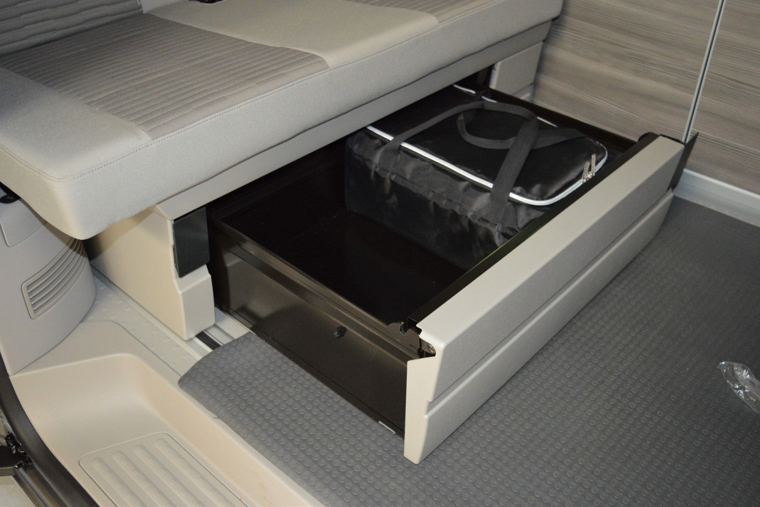 Lade tas  Volkswagen California T5 2003-2015 (BxHxL = 32 x 19 x 44 cm)