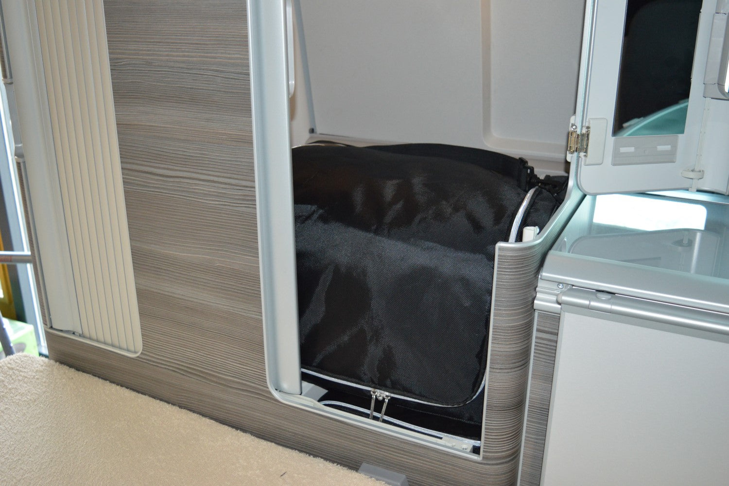 Kledingkast tas Volkswagen California T5 2003-2015 (BxHxL = 31 x 30 x 46 cm)